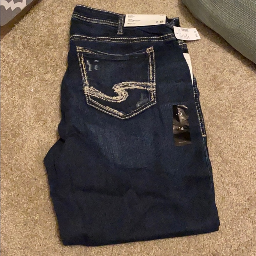 Silver Suki Capri